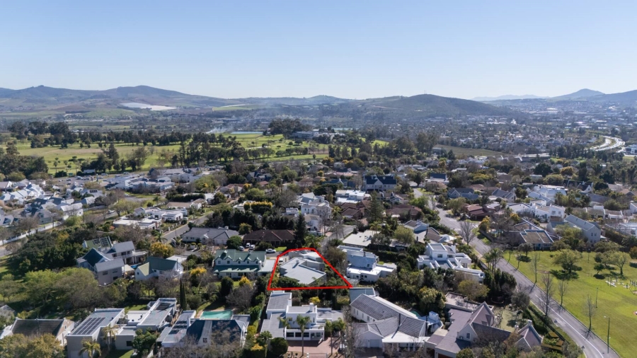 4 Bedroom Property for Sale in Paradyskloof Western Cape